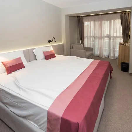 Hotel Grand Sunny 4*