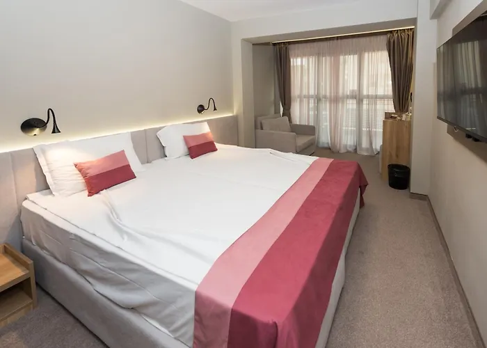 Hotel Grand Sunny 4*