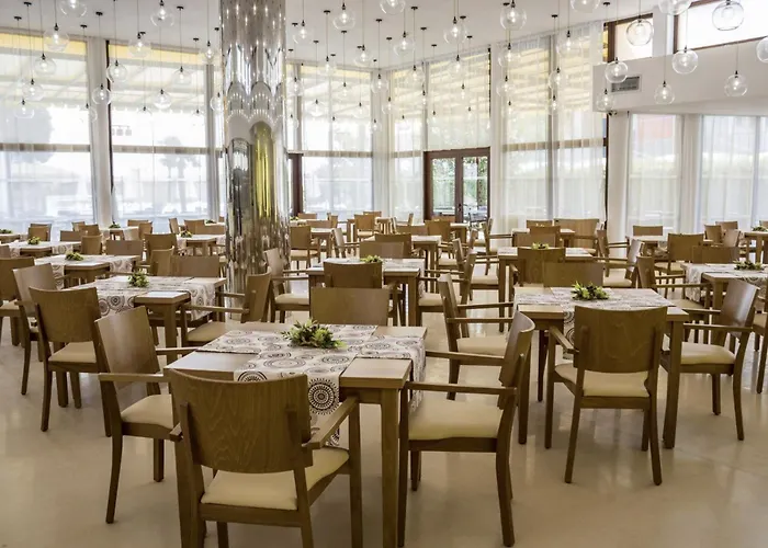 Grand Sunny Hotel 4*