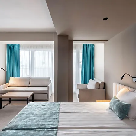 Grand Sunny Hotel